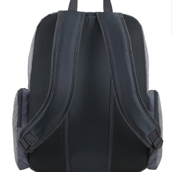 Eastsport Expandable Titan Backpack - Picture 4 of 6